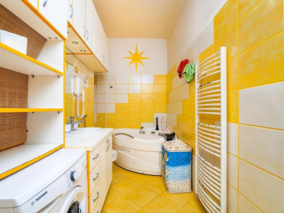 Grand Apartment In Strict Center Of Rijeka Exterior photo