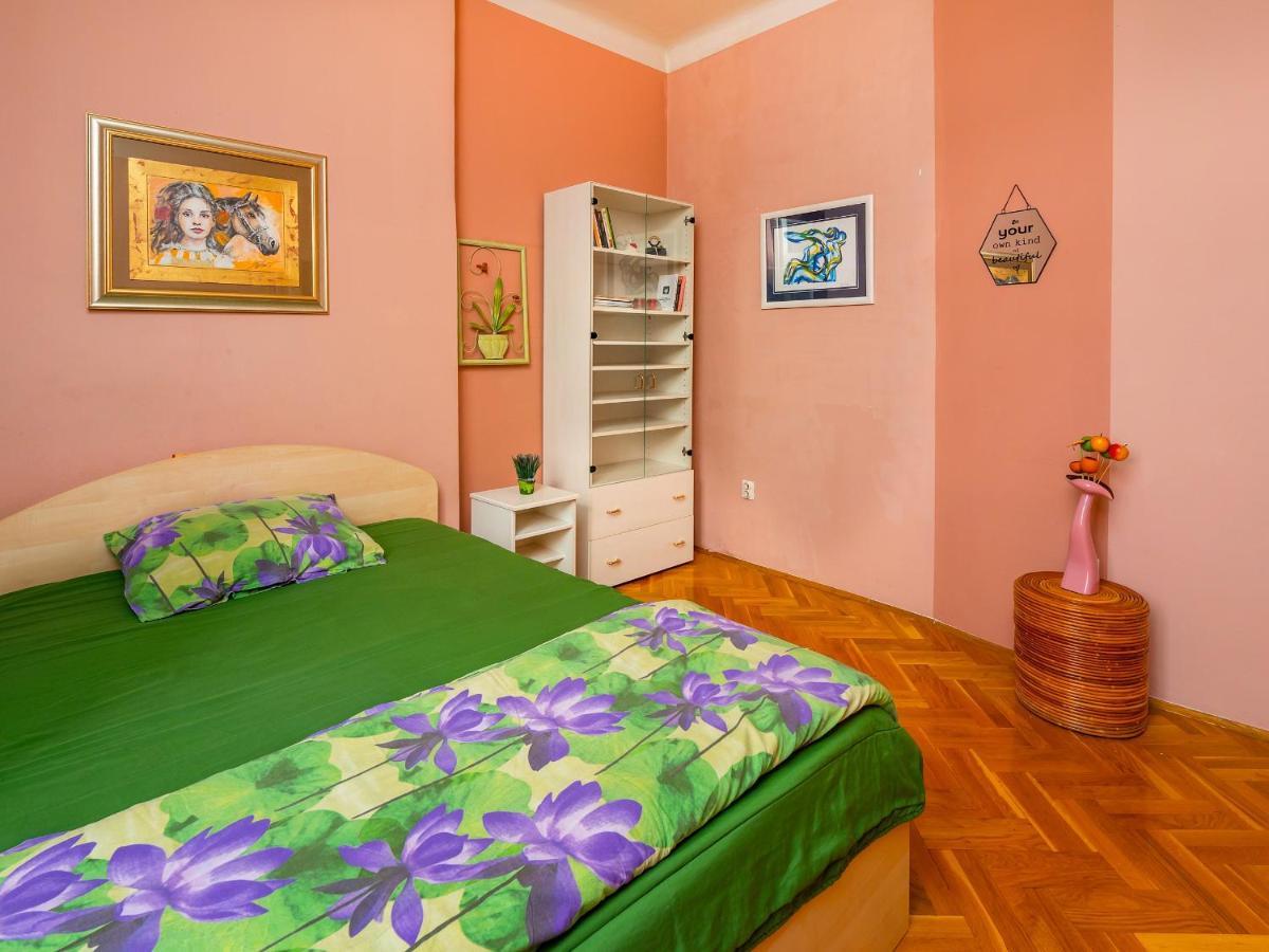 Grand Apartment In Strict Center Of Rijeka Exterior photo